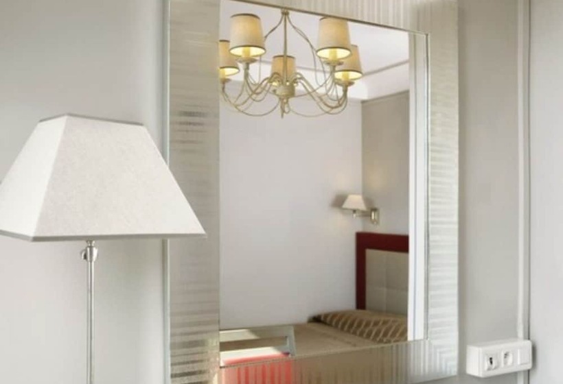 اتاق استاندارد یک نفره, Hôtel Saint Pierre