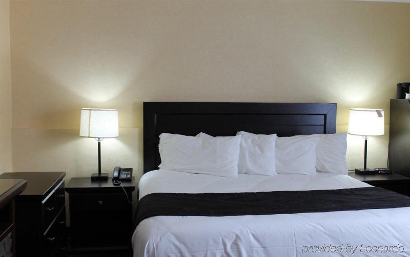 Стандартный Номер Кровать Кинг, Travelodge By Wyndham Sarnia