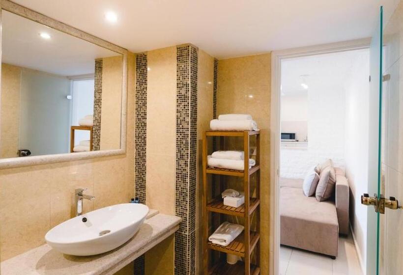 带2个卧室的套房, Paliomylos Spa