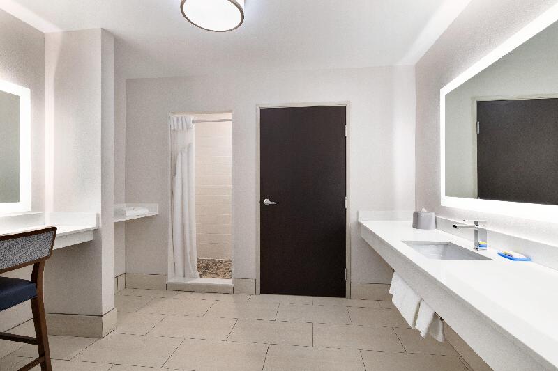 Люкс, Holiday Inn Express Hotel & Suites Opelika Auburn, An Ihg
