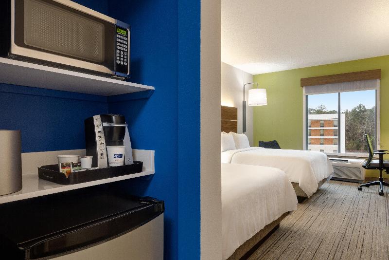 חדר סטנדרט מותאם לאדם עם מוגבלויות, Holiday Inn Express Hotel & Suites Opelika Auburn, An Ihg