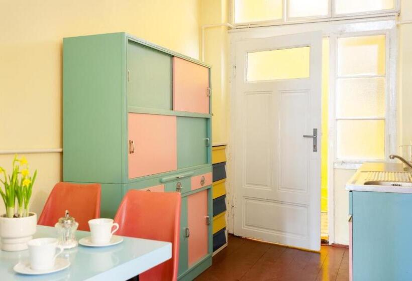 家庭房间共用浴室, Hostel Fléda