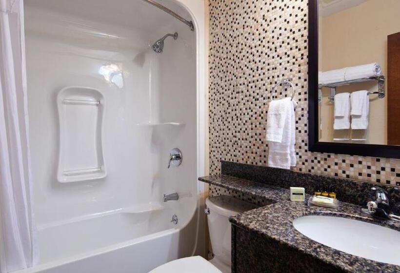 Family Suite, Best Western Plus Woodstock Inn & Suites