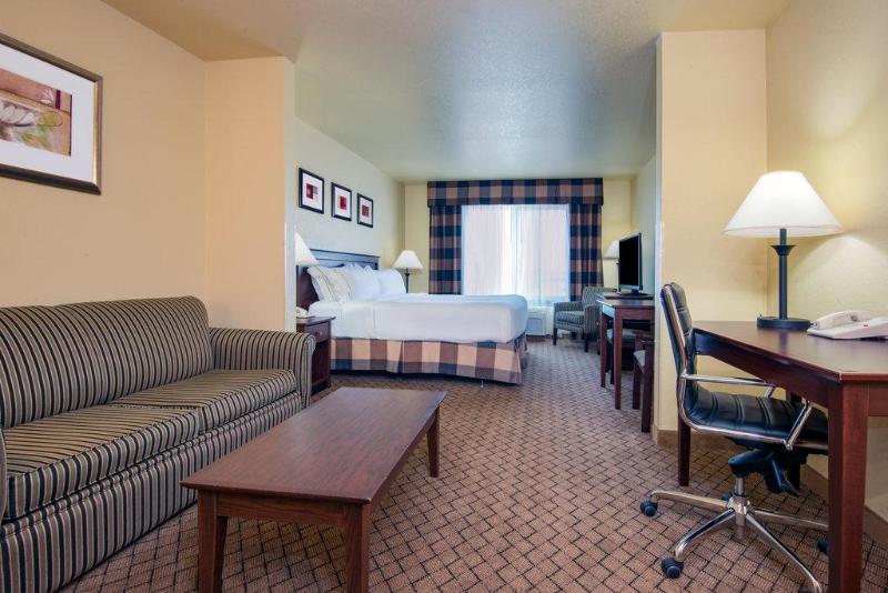 Стандартный Номер Кровать Кинг, Holiday Inn Express Hotel & Suites El Dorado, An Ihg