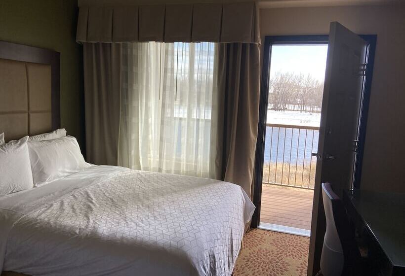 Люкс с Балконом, Holiday Inn Express Hotel & Suites Silt   Rifle, An Ihg