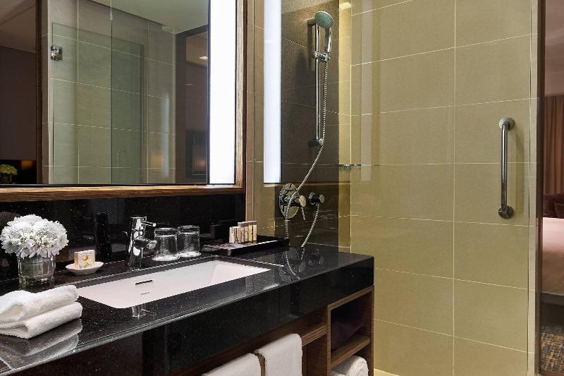 Номер Стандарт, Holiday Inn Express Holland, An Ihg