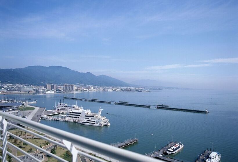 Номер Deluxe, Biwako