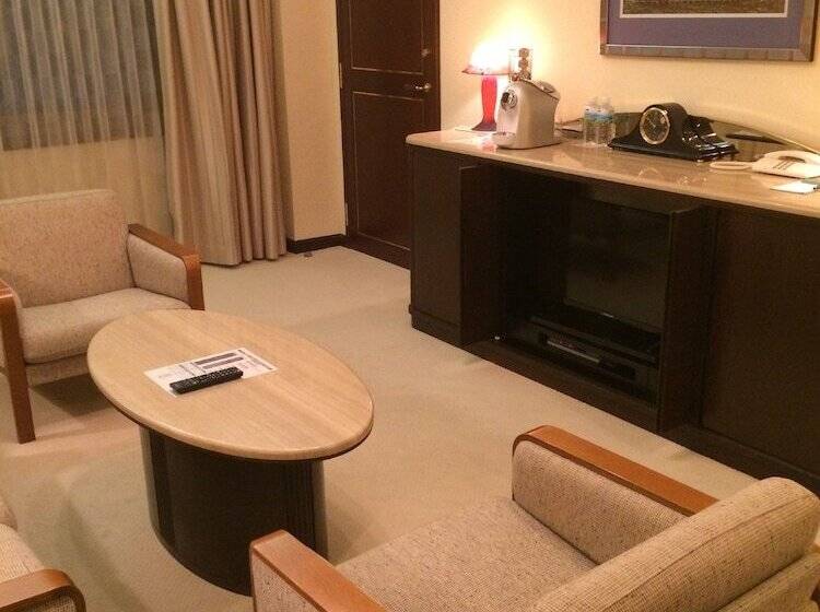 سوییت, Rihga Royal Hotel Niihama