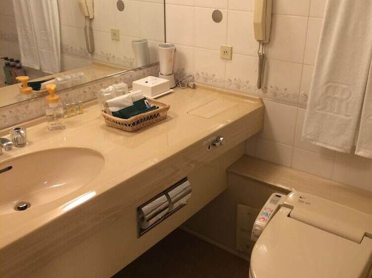 اتاق سوپریور یک تخته, Rihga Royal Hotel Niihama
