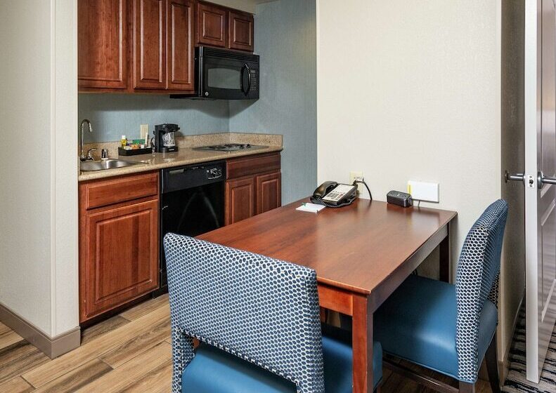 Люкс, Homewood Suites By Hilton Portland
