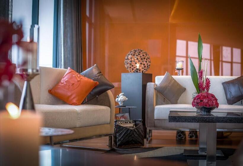 اتاق سوپریور با تخت بزرگ, Wyndham Grand Bangsar Kuala Lumpur
