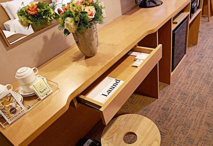 Четырехместный Номер Стандарт, Skypark Myeongdong 3