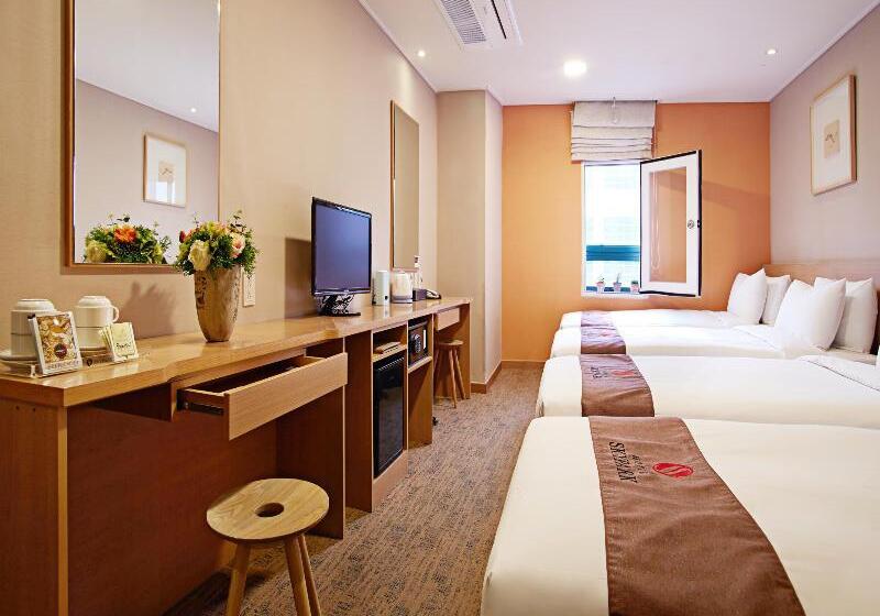 Четырехместный Номер Стандарт, Skypark Myeongdong 3