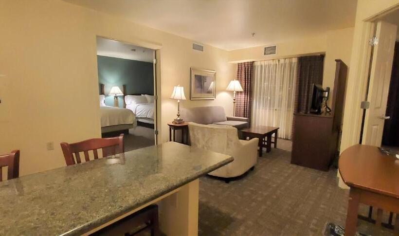 2 Bedrooms Suite 2 Bedrooms River View, Staybridge Suites Rochester University, An Ihg