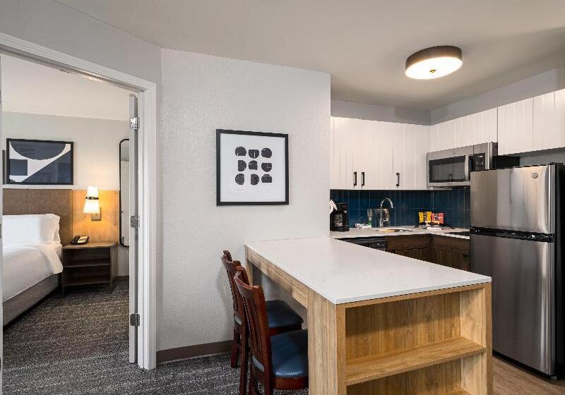 Люкс Адаптированный для Инвалидов, Staybridge Suites Rochester University, An Ihg
