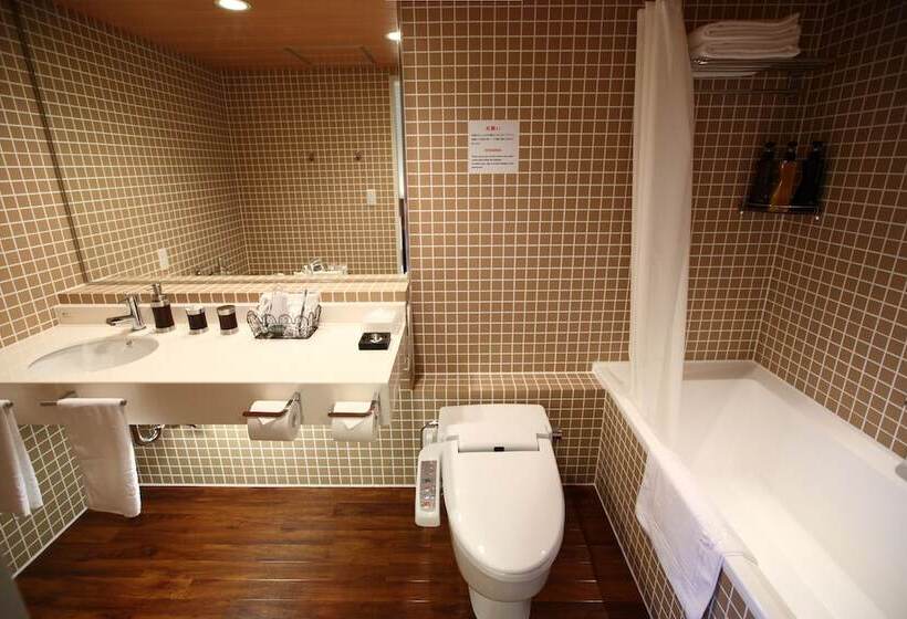 Номер Стандарт, Sutton Hotel Hakata City