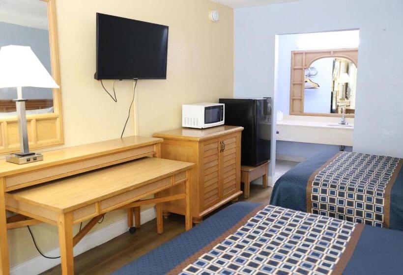 Номер Стандарт 2 Двуспальные Кровати, Super 8 By Wyndham Florence Sc I 95 North   Hwy 76