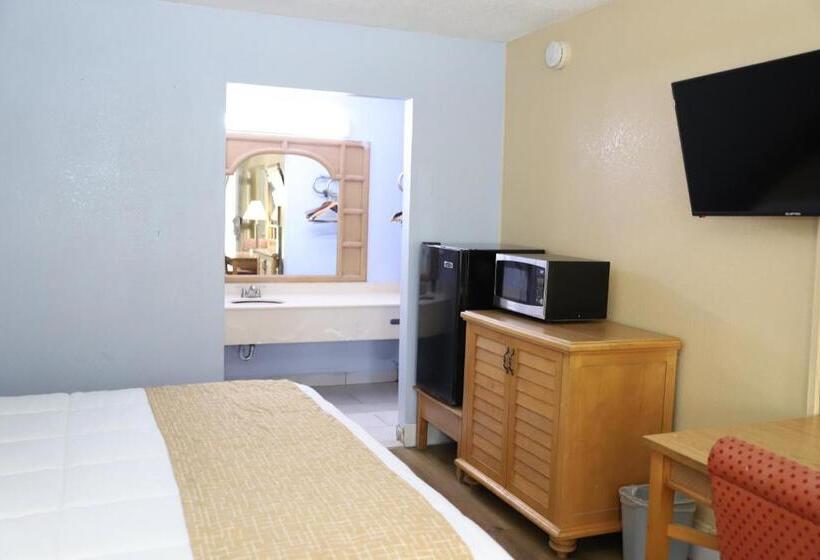 Стандартный Номер Кровать Кинг, Super 8 By Wyndham Florence Sc I 95 North   Hwy 76