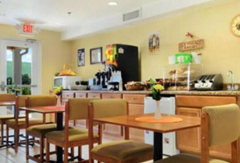 장애인을 위한 스탠다드 룸, Microtel Inn & Suites Huntsville