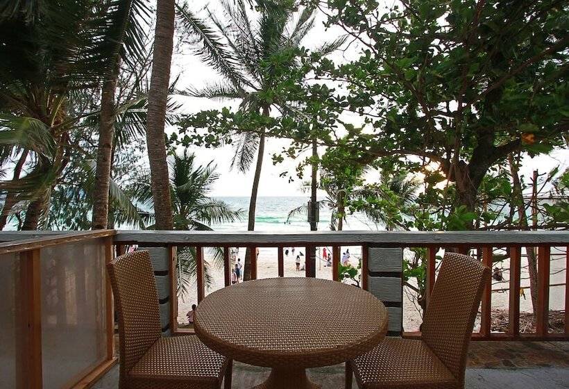 غرفة سوبيريور مطلّة علي البحر, Nigi Nigi Too Beach Resort