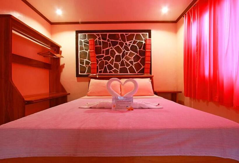غرفة ديلوكس مزودة بشرفة, Nigi Nigi Too Beach Resort