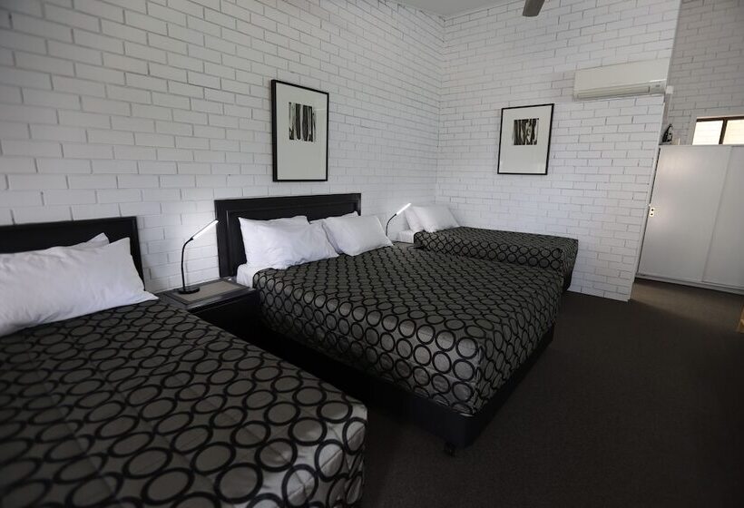 Номер Deluxe, The Town House Motor Inn