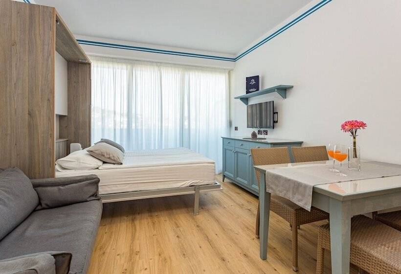 Апартаменты Superior 1 Спальня Вид на Море, Family Resort Del Mar