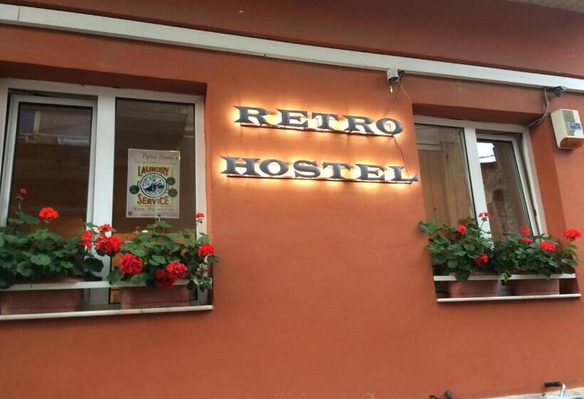اتاق استاندارد یک تخته با سرویس بهداشتی مشترک, Retro Hostel