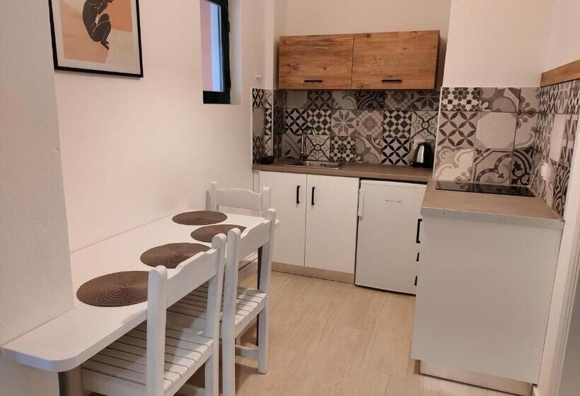 Апартаменты Deluxe 1 Спальня, Valentinos Apartments