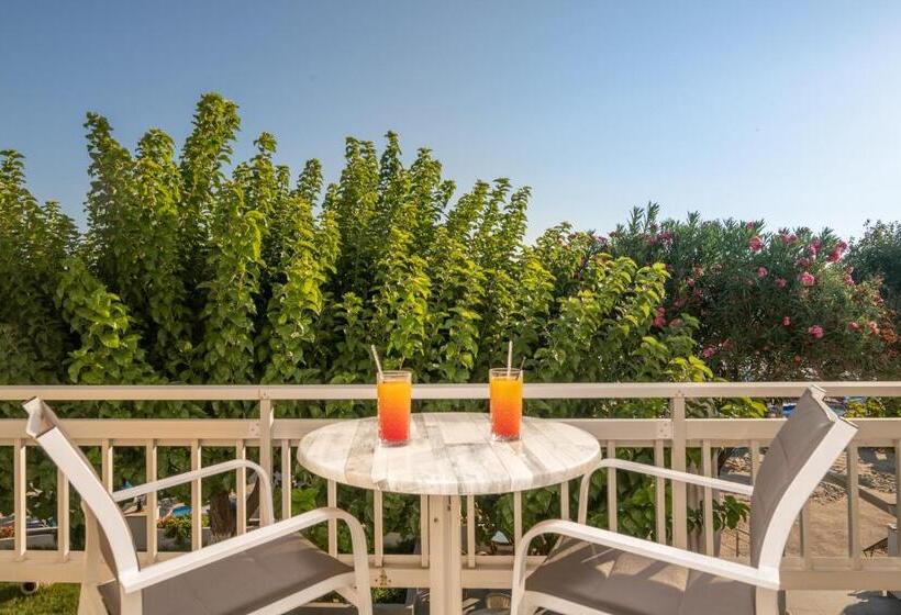 Triple Room Sea View, Asteria