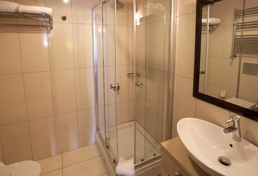 اتاق استاندارد سه نفره, Safir Hotel