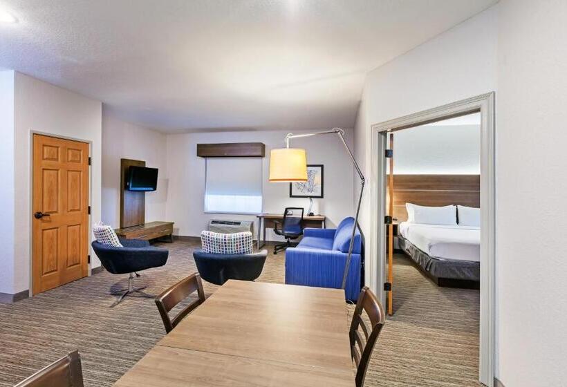 Family Suite, Holiday Inn Express & Suites Tulsa S Broken Arrow Hwy 51 By Ihg