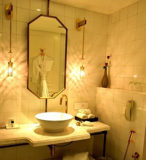 스위트, Radisson Hotel Shimla