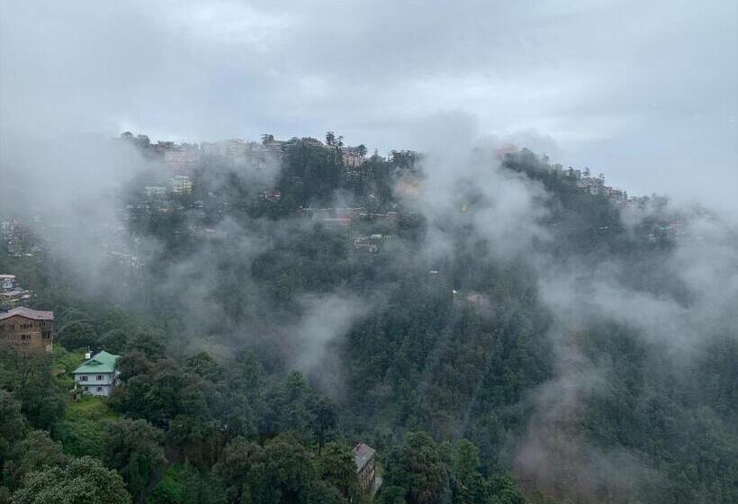 스위트, Radisson Hotel Shimla