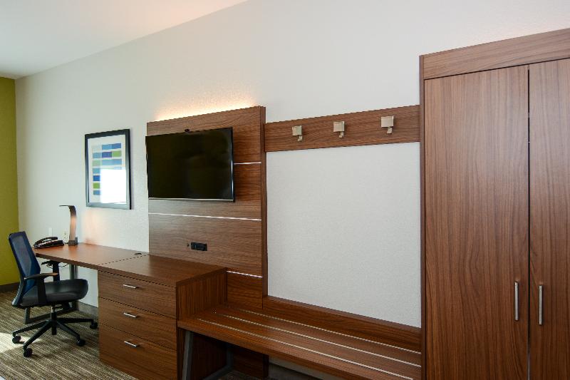 Номер Стандарт, Holiday Inn Express Hotel & Suites New Boston, An Ihg