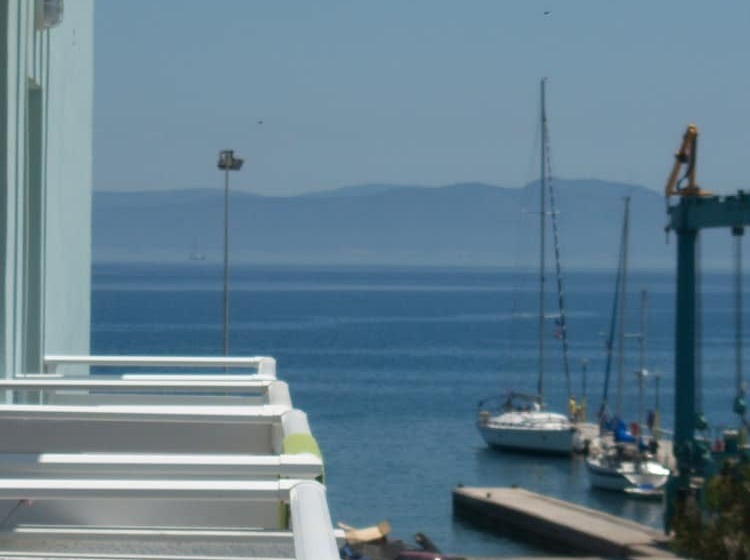 スタンダードトリプルルーム, Kos Bay