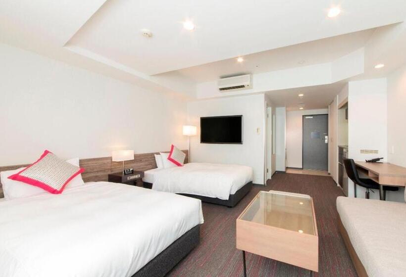Номер Deluxe, Tokyu Stay Gotanda