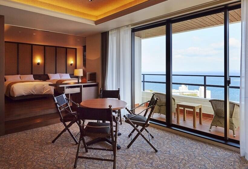 Королевский Люкс, Infinito Hotel & Spa Nanki Shirahama