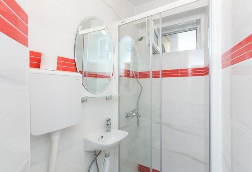 اتاق استاندارد اینتریور, Kusalo Guesthouse