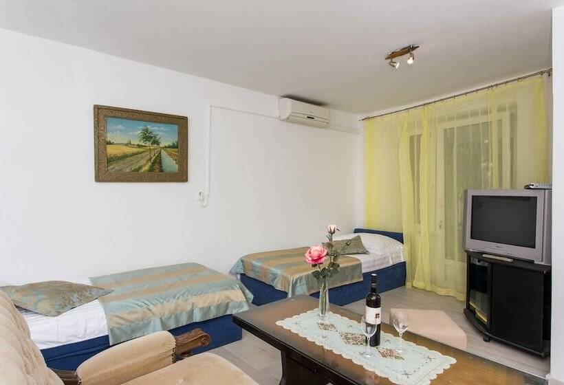 اتاق استاندارد اینتریور, Kusalo Guesthouse