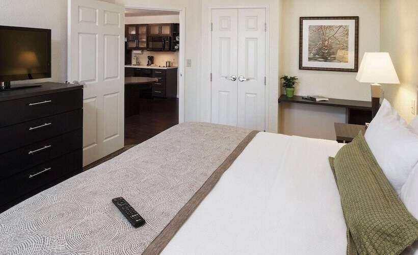 Люкс, Candlewood Suites Pearl, An Ihg
