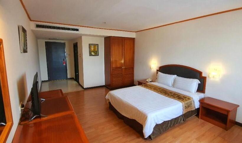 Номер Deluxe, Kemena Hotel Bintulu