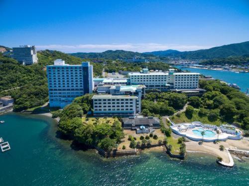 Номер Стандарт, Toba Seaside
