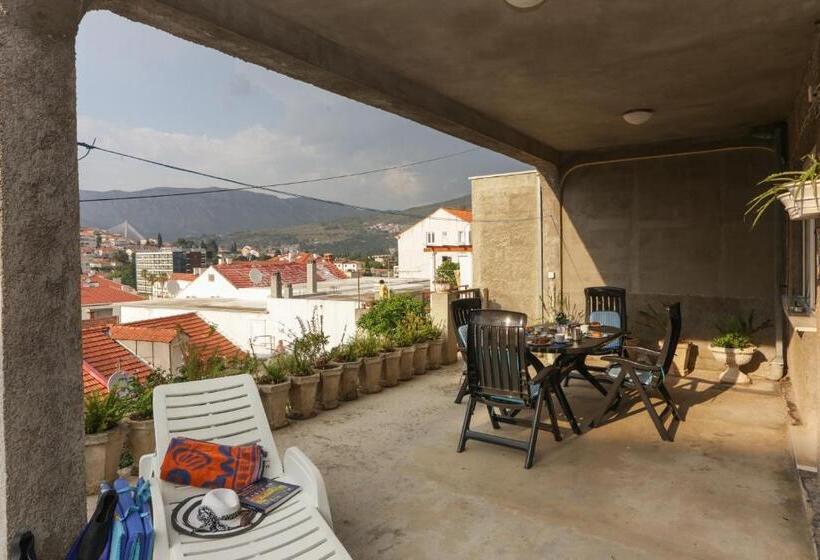 آپارتمان 1 خوابه با بالکن و چشم‌انداز دریا, K Apartments