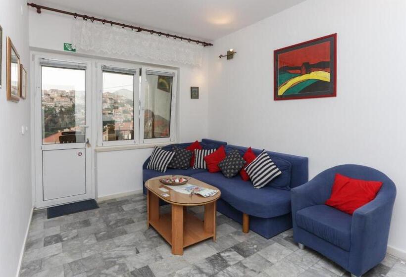 آپارتمان 2 خوابه با چشم‌انداز دریا, K Apartments