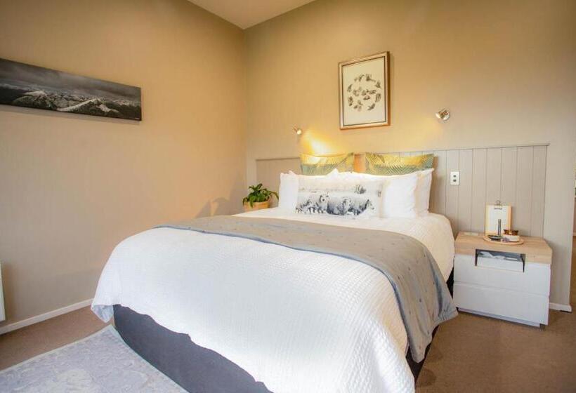 בית, 4 חדרי שינה, Dunluce Boutique B&b