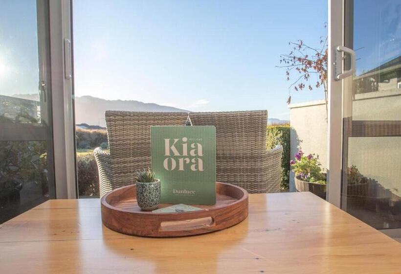 בית, 4 חדרי שינה, Dunluce Boutique B&b