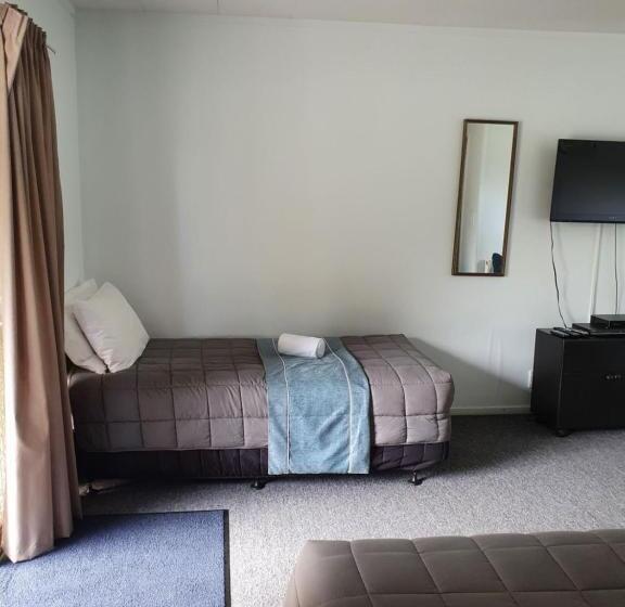Студия Стандарт, Ohakune Court Motel