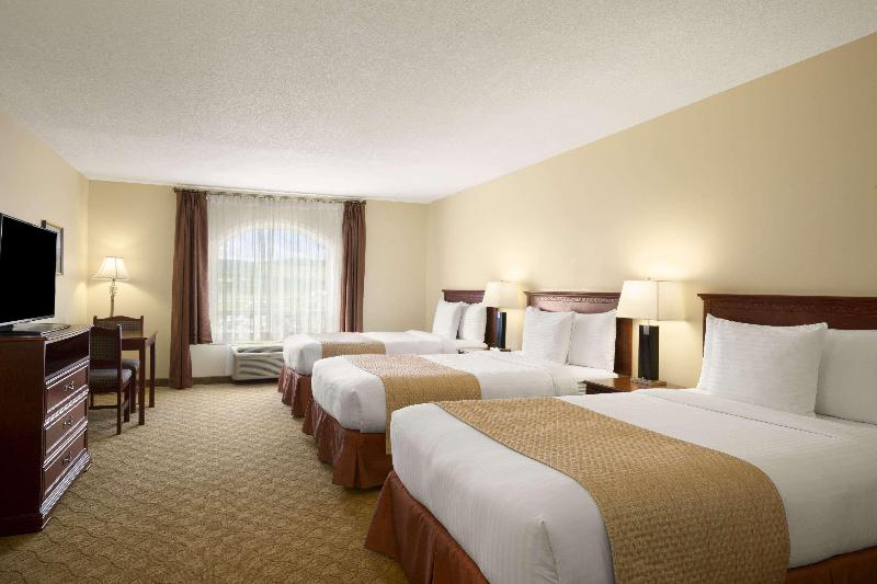 Номер Стандарт, Days Inn By Wyndham Dawson Creek