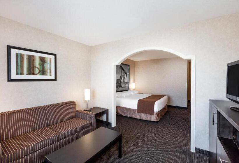 キングサイズベッドのスイートルーム, Ramada By Wyndham Estevan